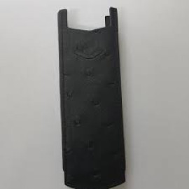 Bao da Vertu da đà điểu khuy thép đen Bao da Vertu da đà điểu khuy thép đen