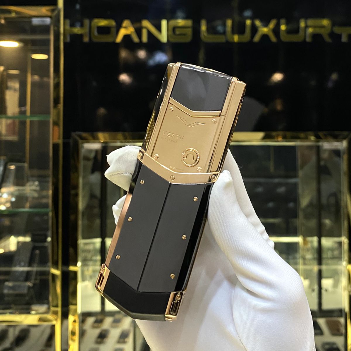 VERTU SIGNATURE S VÀNG KHỐI